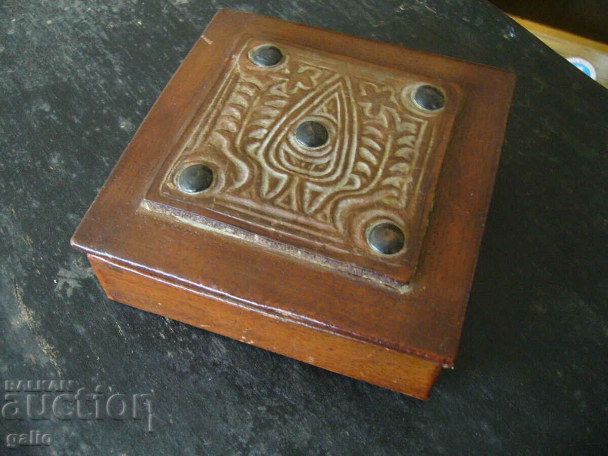 Old Jewelry Box - Leather