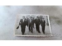 Φωτογραφία της Σοφίας Τέσσερις άνδρες σε μια βόλτα