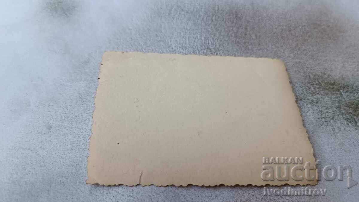 Снимка София Двама мъже и три жени с цена 2.35 лв. | € 1.20 Снимка София Двама мъже и три жени с цена 2.35 лв. | € 1.20