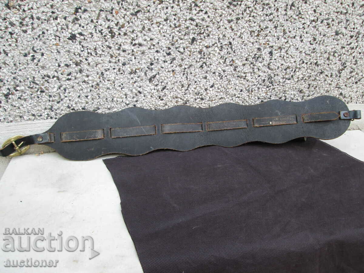 VINTAGE LEATHER HANGING STRAP FOR HORSE, with price 80.00 BGN | € 40.90 VINTAGE LEATHER HANGING STRAP FOR HORSE, with price 80.00 BGN | € 40.90