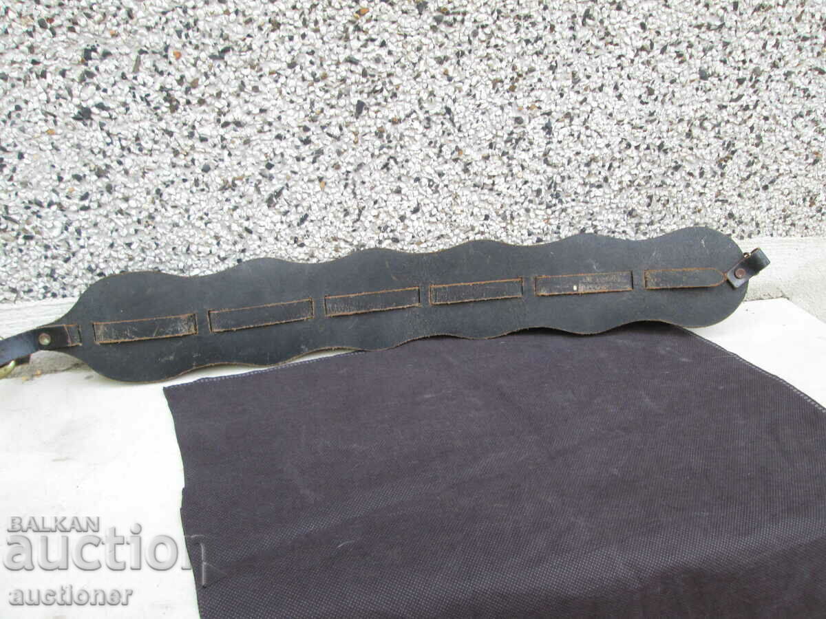 VINTAGE LEATHER HANGING STRAP FOR HORSE, - 7 VINTAGE LEATHER HANGING STRAP FOR HORSE, - 7