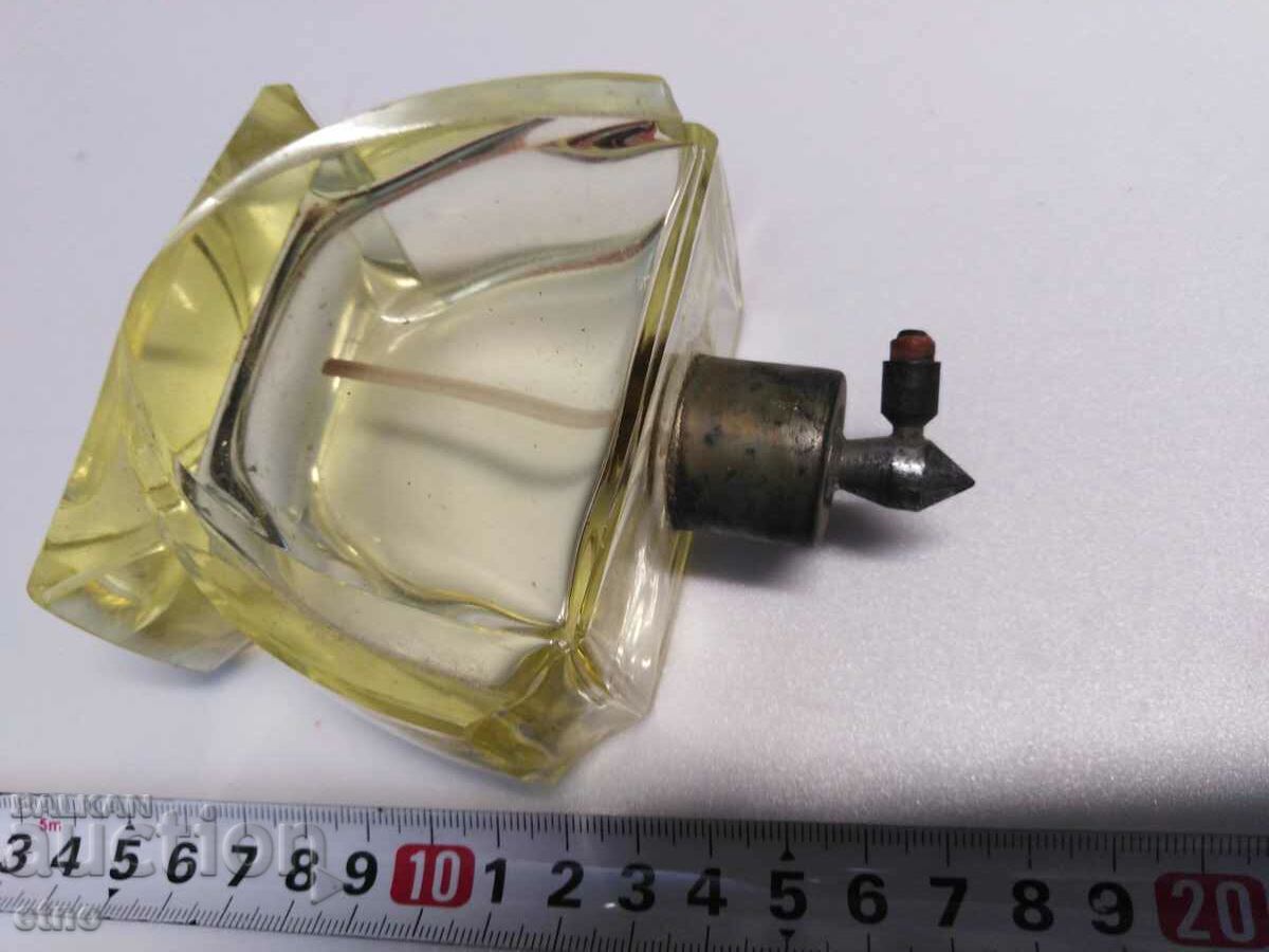 Auction OLD GLASS BOTTLE OF PERFUME Auction OLD GLASS BOTTLE OF PERFUME