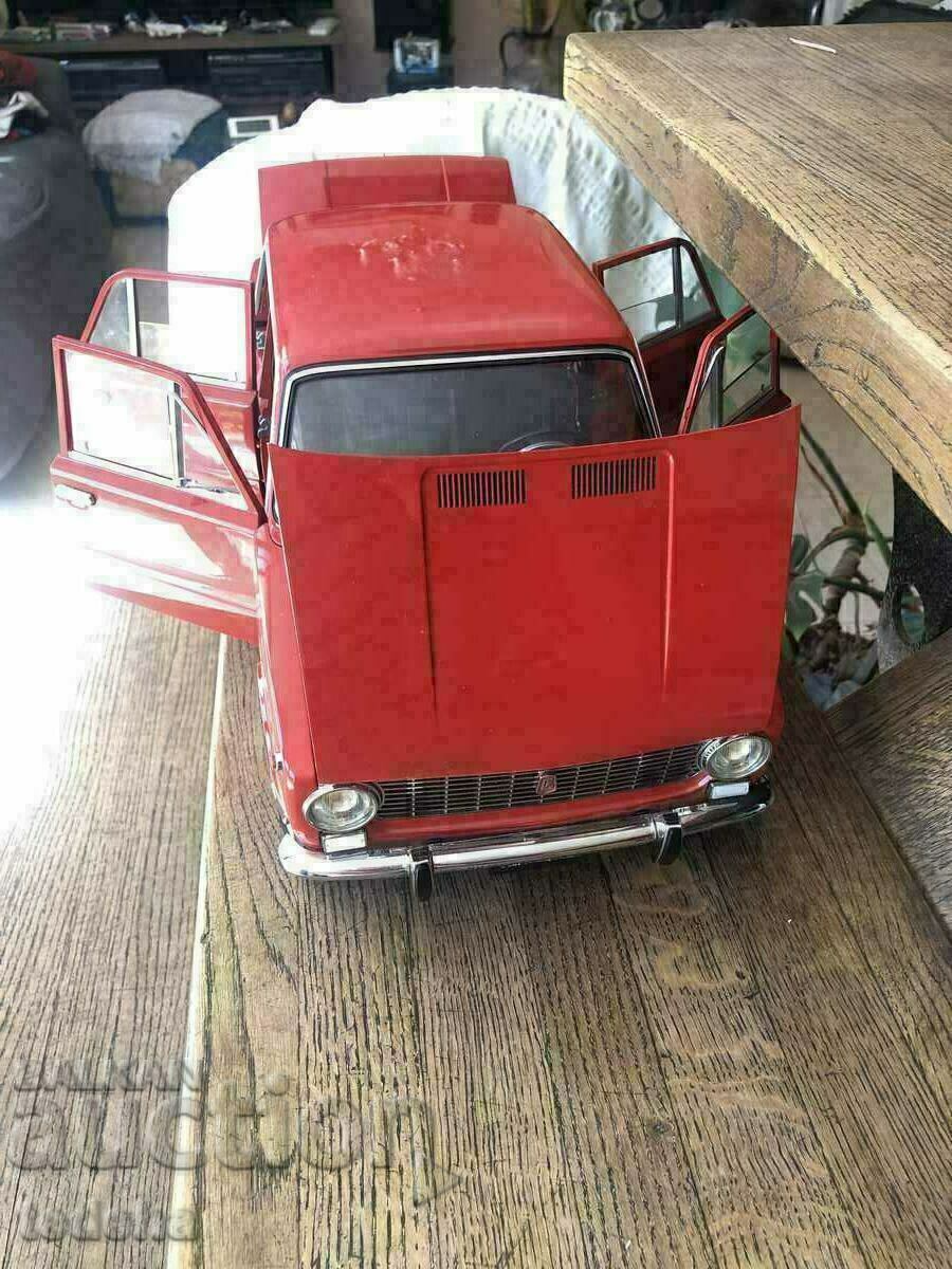 GIGULI VAZ - 2101 SCALE 1:8 PERFECT with price 3000.00 BGN | € 1533.88 GIGULI VAZ - 2101 SCALE 1:8 PERFECT with price 3000.00 BGN | € 1533.88