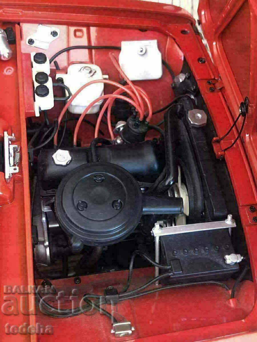 Auction GIGULI VAZ - 2101 SCALE 1:8 PERFECT Auction GIGULI VAZ - 2101 SCALE 1:8 PERFECT