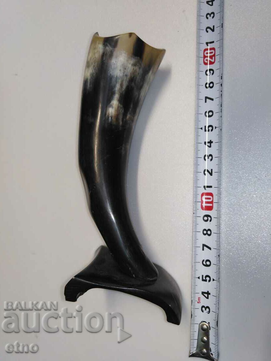 Horn-vase, for material, decoration, etc., horns with price 10.00 BGN | € 5.11