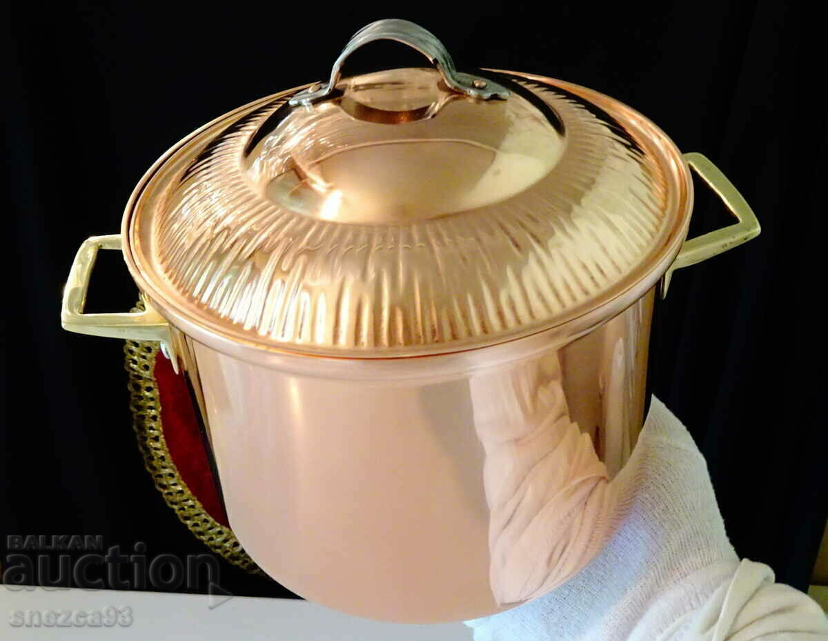 Massive copper pot 1 kg., pure red copper Massive copper pot 1 kg., pure red copper