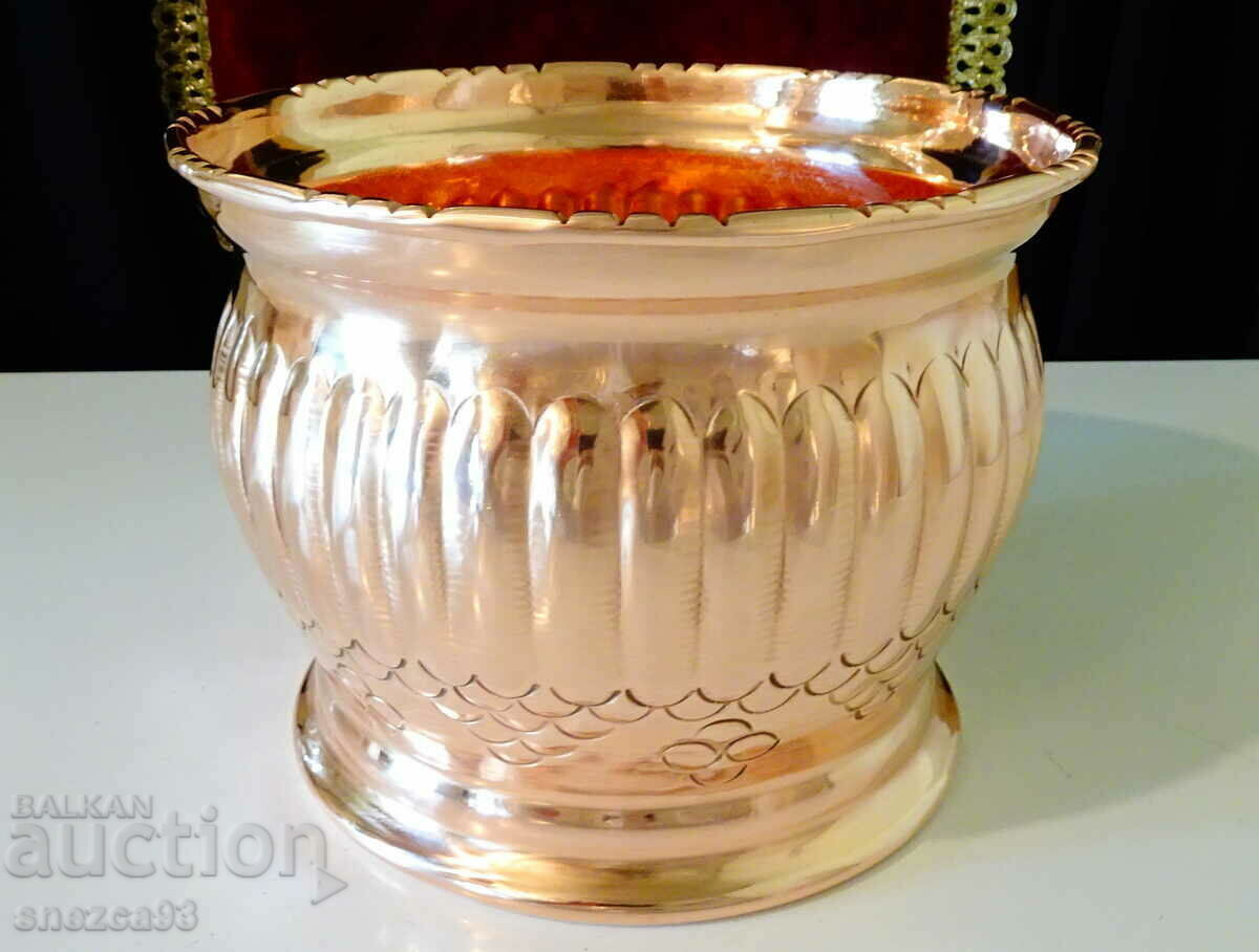 Copper champagne jug, copper vessel, forged relief. - 7 Copper champagne jug, copper vessel, forged relief. - 7