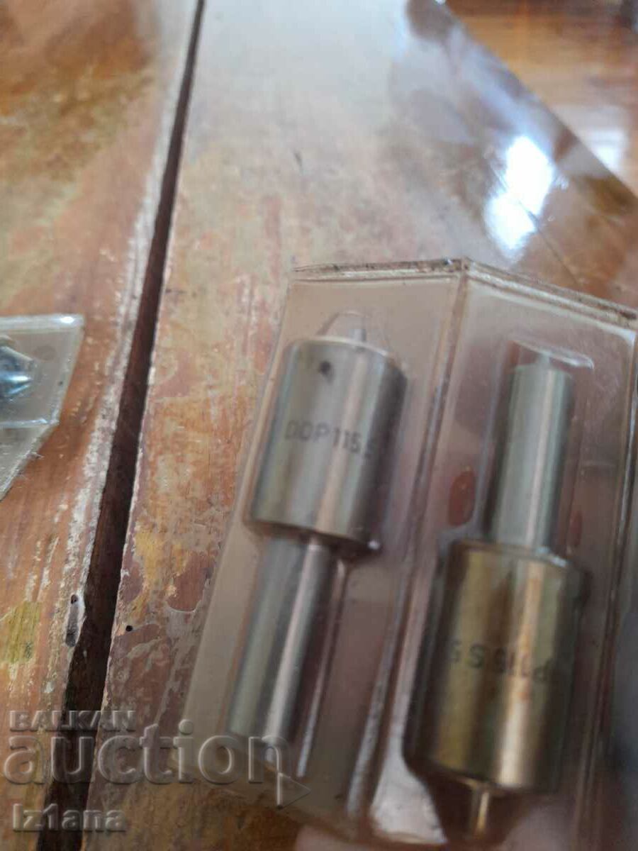 Auction Old Motorpal nozzle sprayers Auction Old Motorpal nozzle sprayers