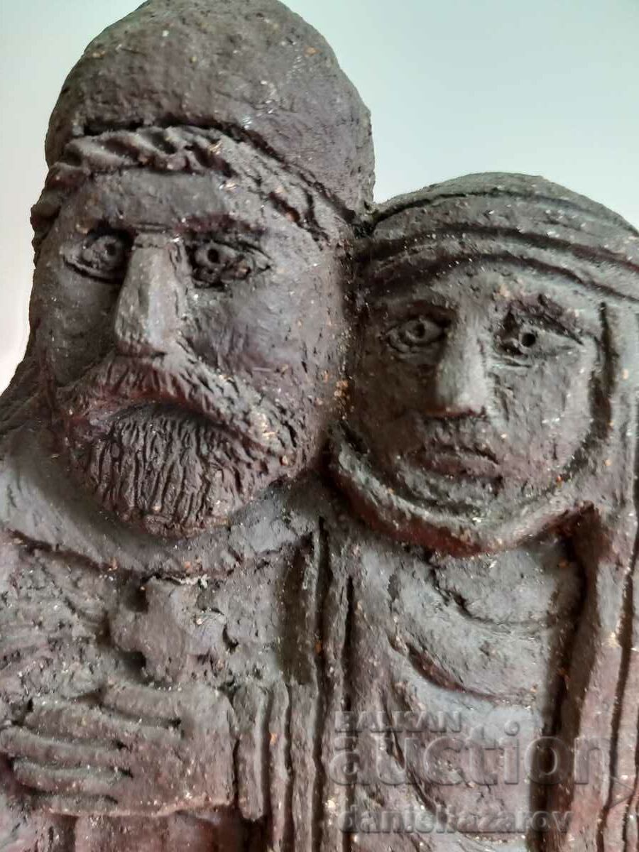 Sculptură din teracotă a autorului vechi, statuetă semnată cu preț € 68.00 | 133.00 BGN