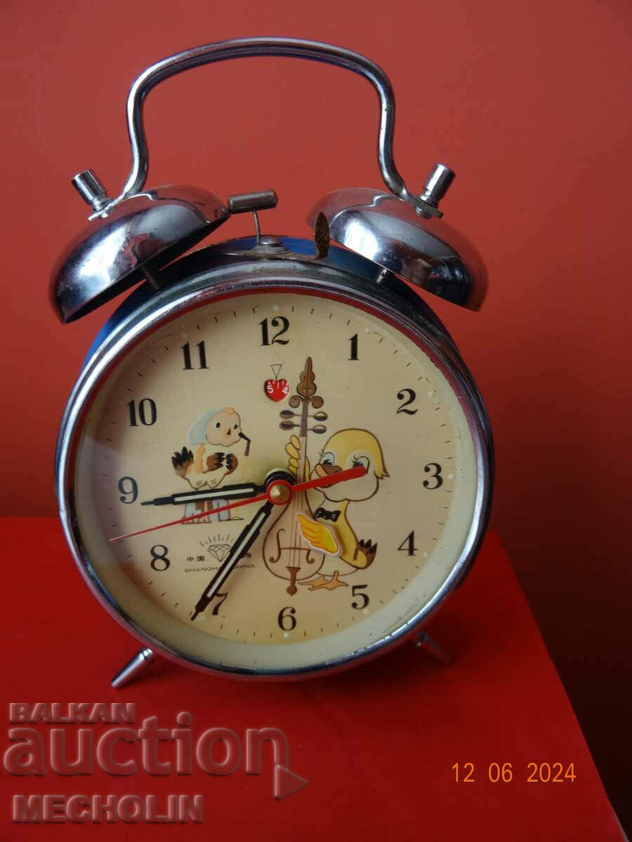 COLLECTIBLE CHINESE ALARM CLOCK CHICKEN MUSICIAN - 7