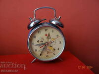 COLLECTIBLE CHINESE ALARM CLOCK CHICKEN MUSICIAN