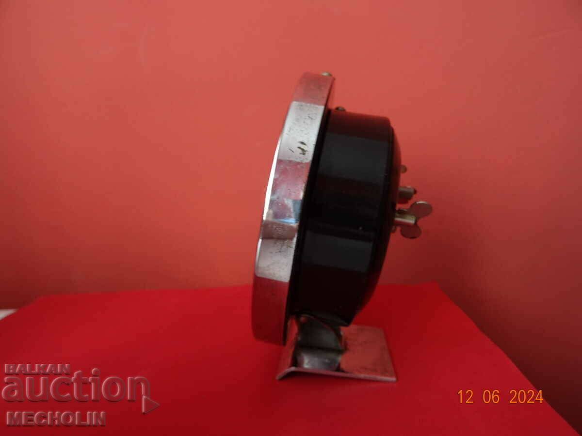 Auction  COLLECTIBLE CHINESE ALARM CLOCK 2 D PANDA 6