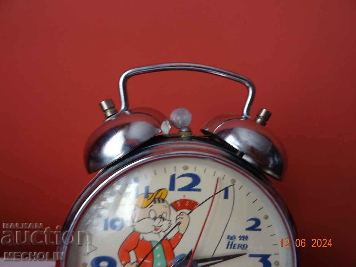 Auction  COLLECTIBLE CHINESE ALARM CLOCK 2 D HERO FISHERMAN CAT