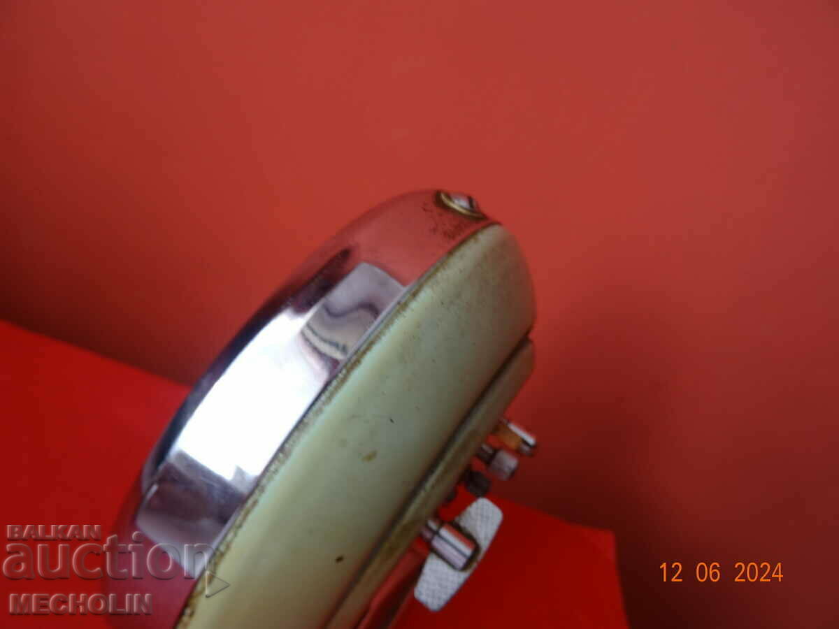 COLLECTIBLE CHINESE ALARM CLOCK 2D CHICKEN - 6