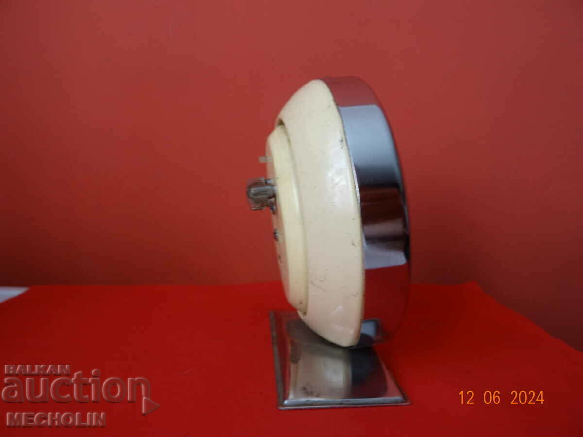 COLLECTIBLE CHINESE ALARM CLOCK 2D CHICKEN 2 - 5 COLLECTIBLE CHINESE ALARM CLOCK 2D CHICKEN 2 - 5