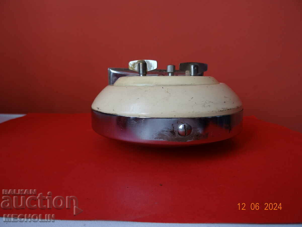 COLLECTIBLE CHINESE ALARM CLOCK 2D CHICKEN 2 - 6 COLLECTIBLE CHINESE ALARM CLOCK 2D CHICKEN 2 - 6