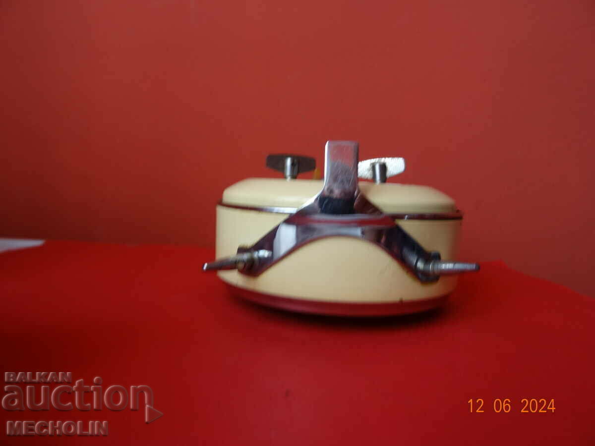 COLLECTIBLE CHINESE ALARM CLOCK 2D SPACE ROCKET 7 - 7 COLLECTIBLE CHINESE ALARM CLOCK 2D SPACE ROCKET 7 - 7