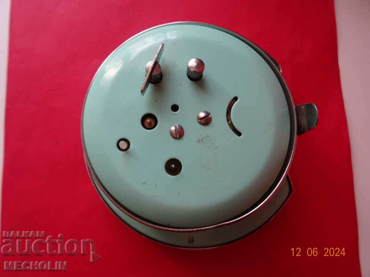 Delivery of COLLECTIBLE CHINESE ALARM CLOCK SPACE DIAMOND