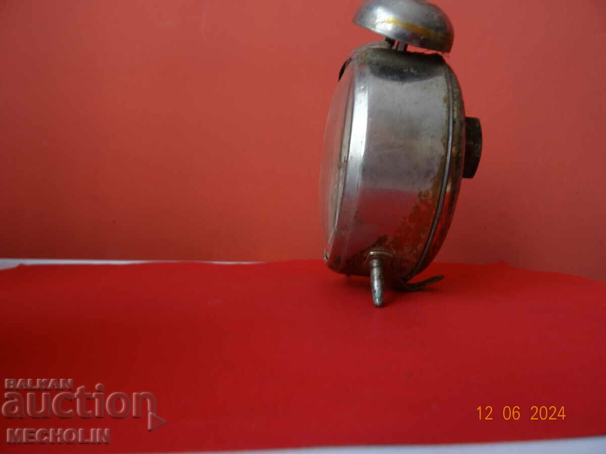 COLLECTIBLE CHINESE ALARM CLOCK WITH BELLS - 6 COLLECTIBLE CHINESE ALARM CLOCK WITH BELLS - 6