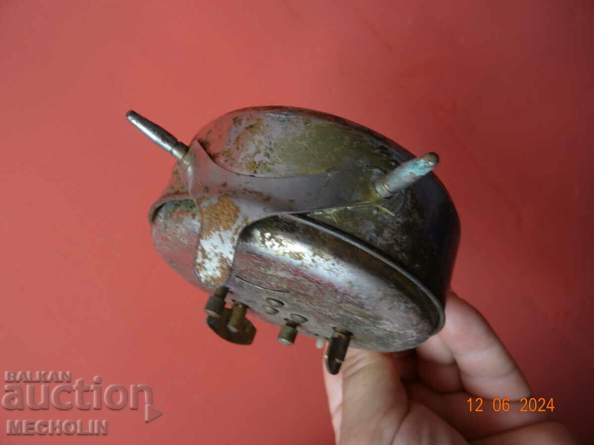 COLLECTIBLE CHINESE ALARM CLOCK WITH BELLS - 7 COLLECTIBLE CHINESE ALARM CLOCK WITH BELLS - 7