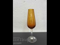Стилна вазичка от цветно стъкло. №5508
