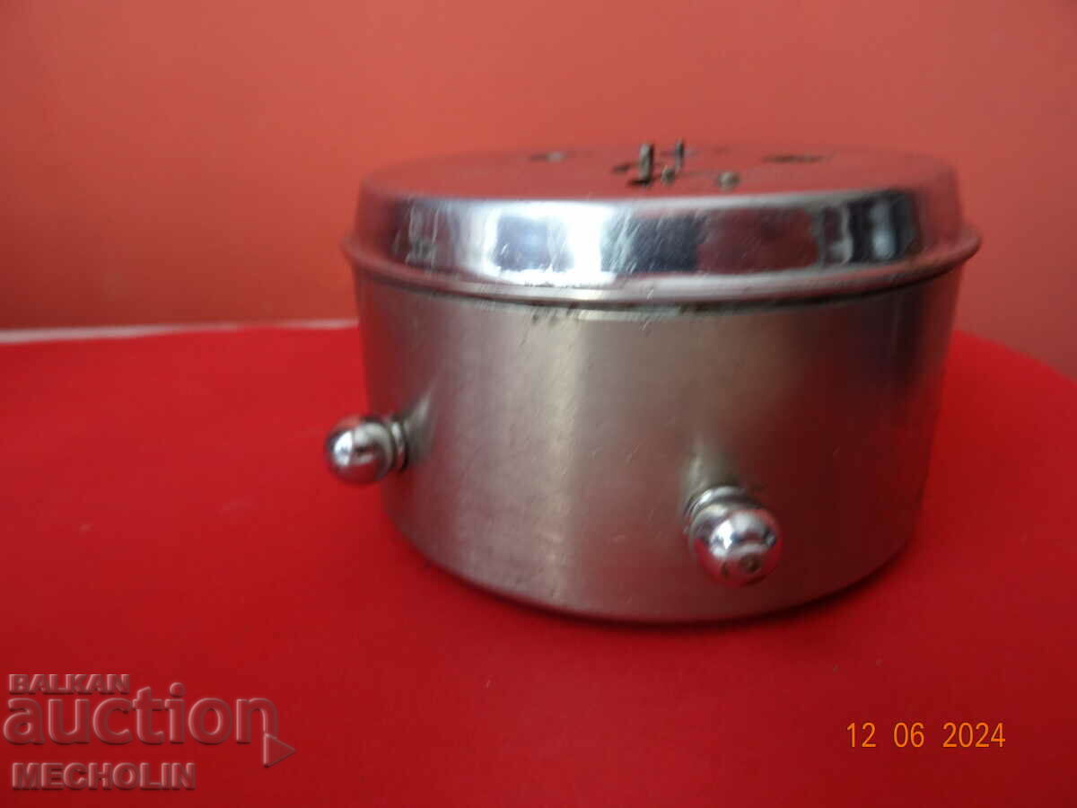 COLLECTIBLE RUSSIAN ALARM CLOCK YEREVAN 1957 - 7