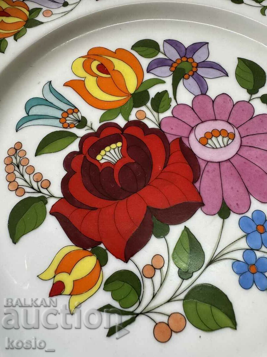 Hungarian porcelain wall plate with price € 20.00 | 39.12 BGN