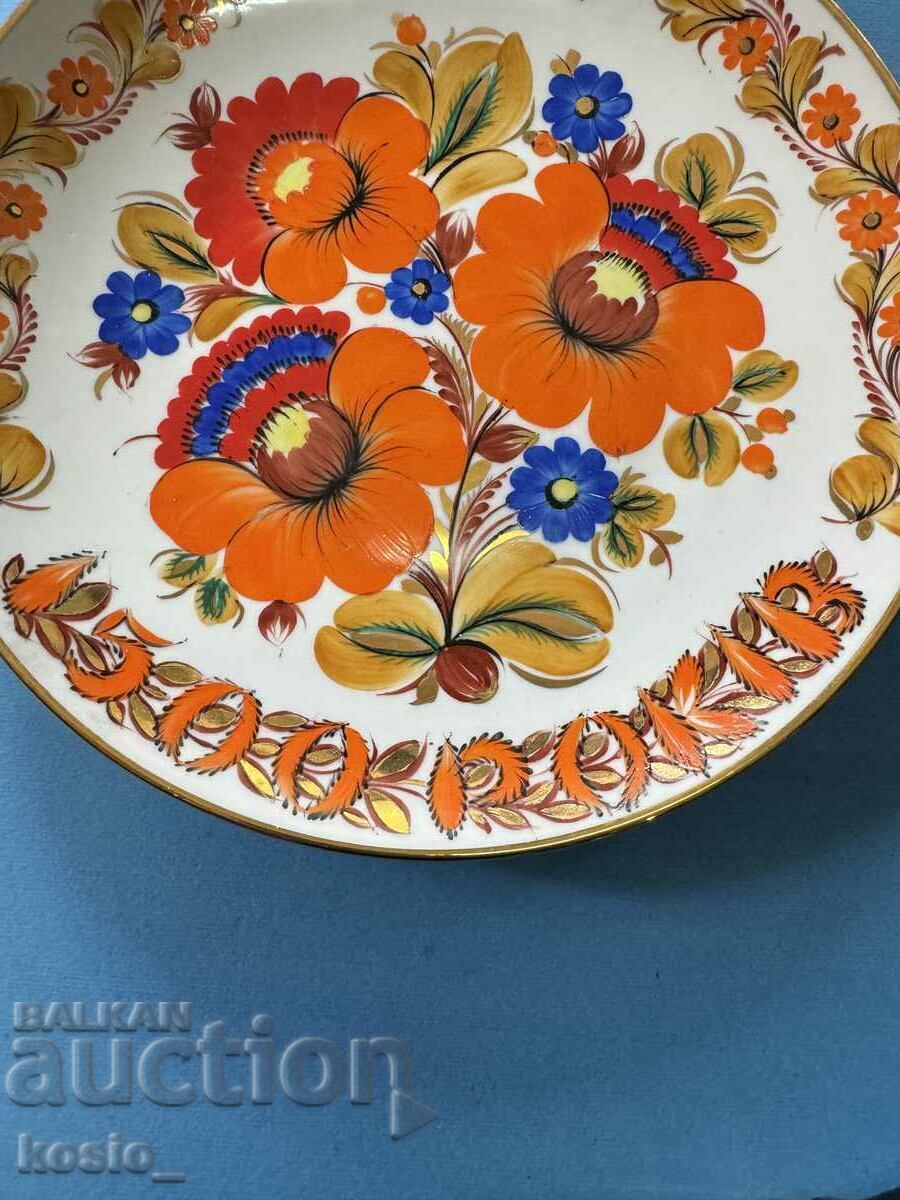 Auction Author's hand painted Kyiv porcelain plate Auction Author's hand painted Kyiv porcelain plate