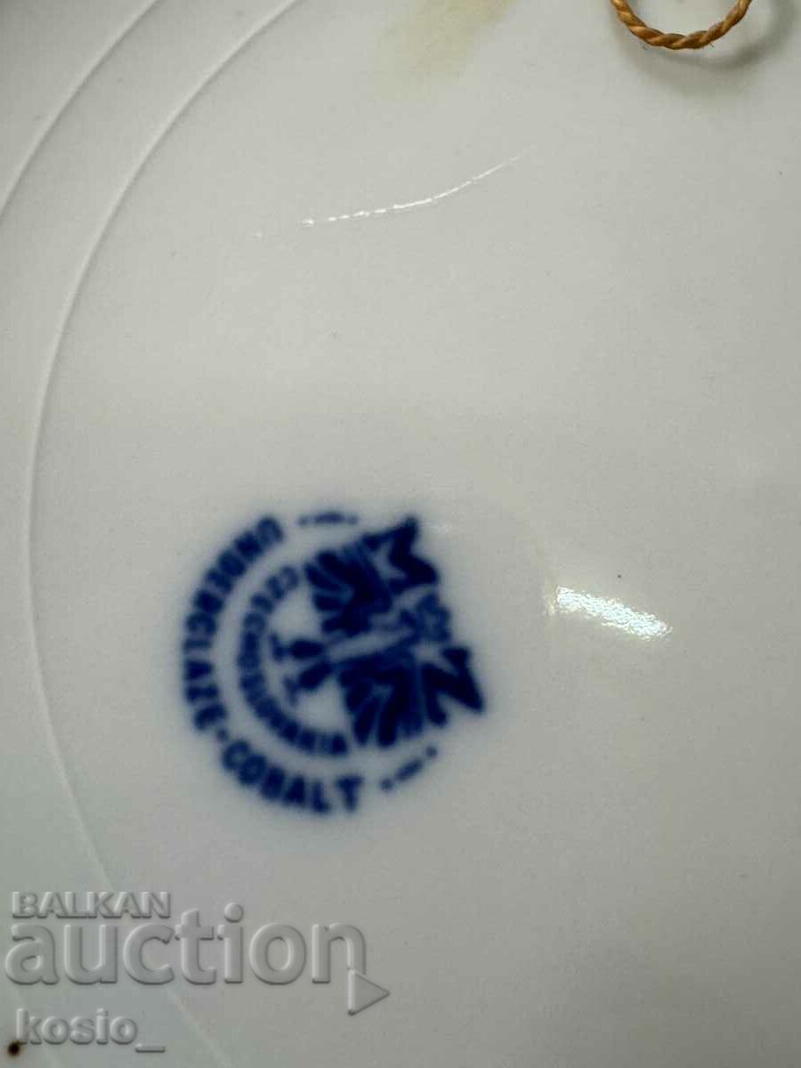 Delivery of Czech porcelain cobalt and gold plate Delivery of Czech porcelain cobalt and gold plate