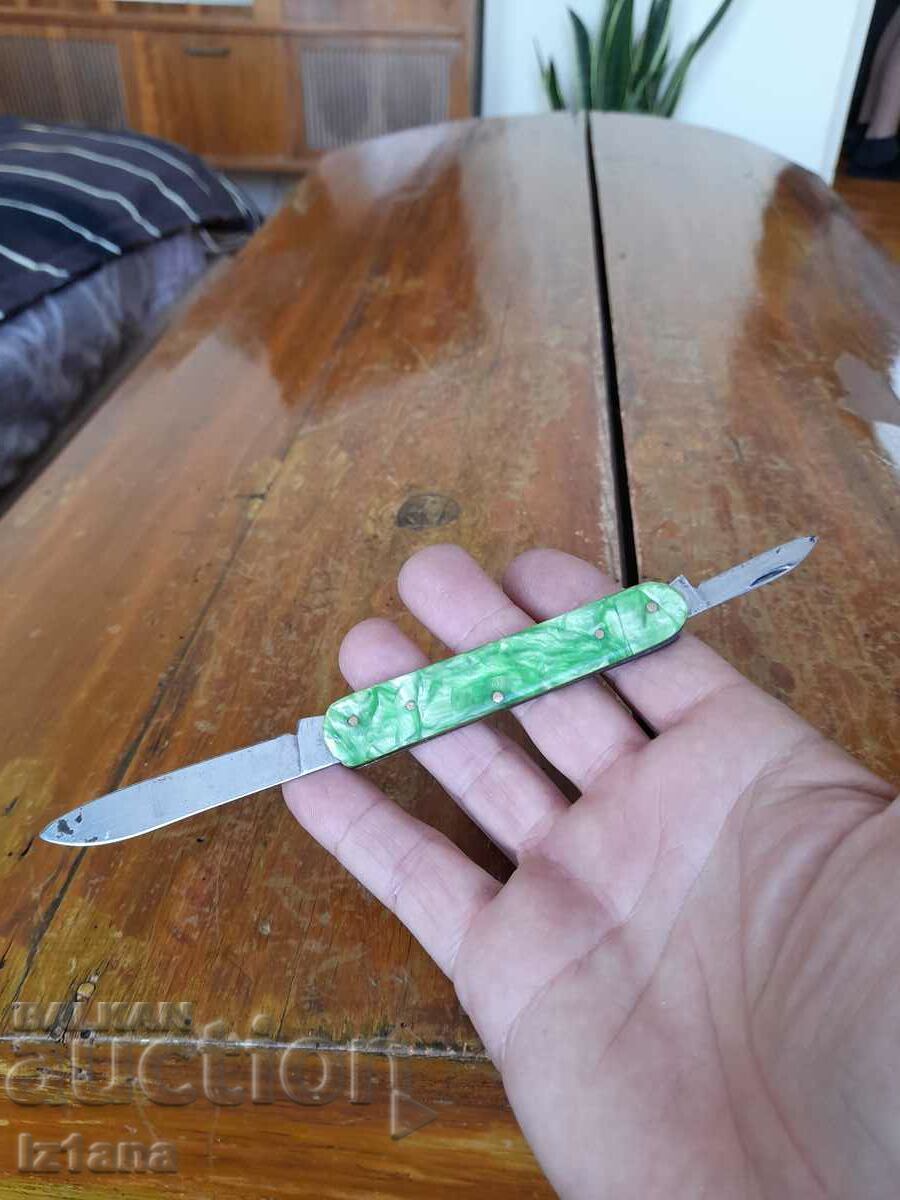 Delivery of Old pocket knife, blade, blade