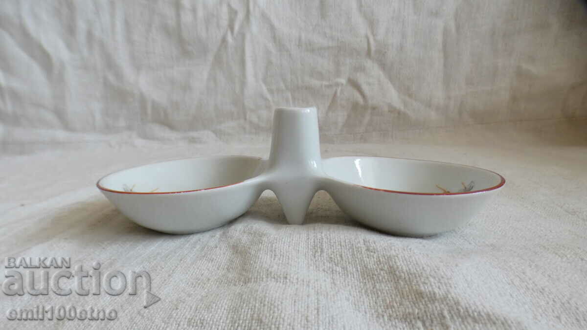 Salt shaker old Bulgarian porcelain Kitka Novi pazar with price 5.00 BGN | € 2.56