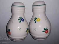 OLD SET OF SALT SHAKS. PORCELAIN