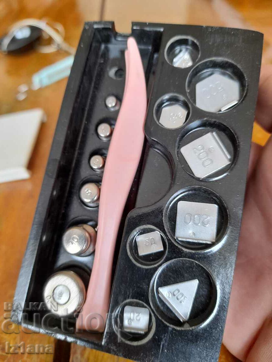 Old scale - 5 Old scale - 5