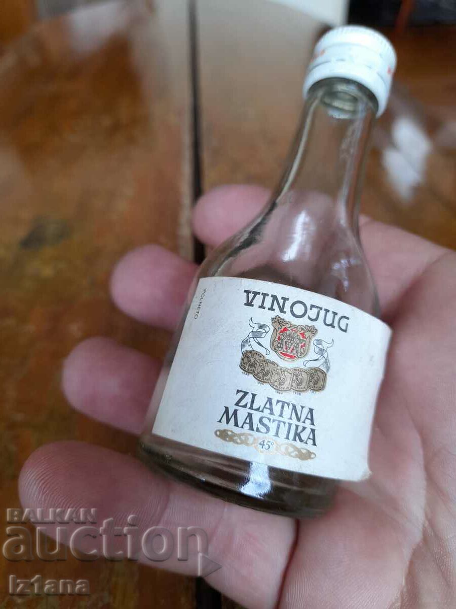 Παλιό μπουκάλι Χρυσή Μαστίχα με τιμή 37.00 BGN | € 18.92 Παλιό μπουκάλι Χρυσή Μαστίχα με τιμή 37.00 BGN | € 18.92