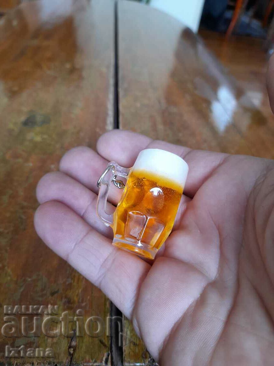 Delivery of Old Keychain Beer Mug Delivery of Old Keychain Beer Mug