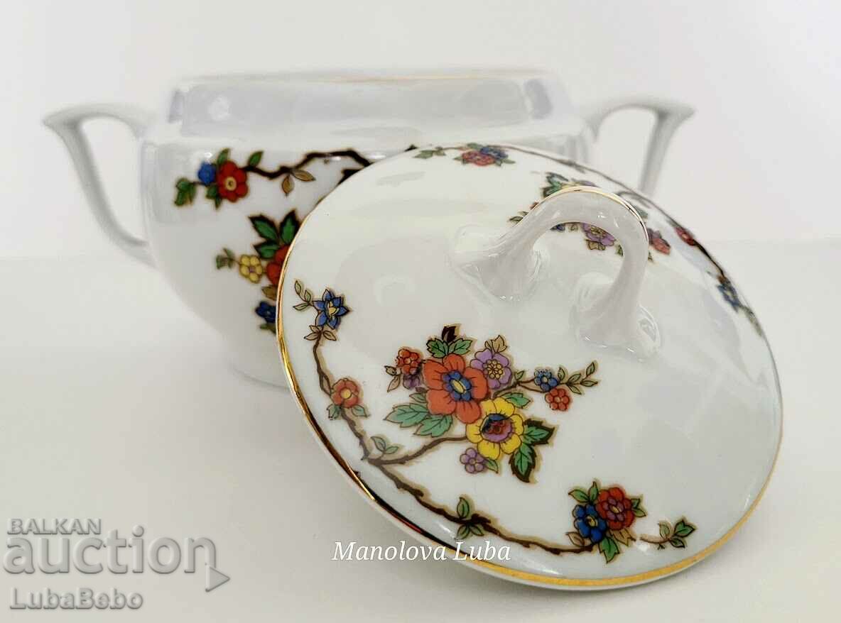Auction Sugar bowl, latiere and saucer GB Czecho-Slovakia. Auction Sugar bowl, latiere and saucer GB Czecho-Slovakia.