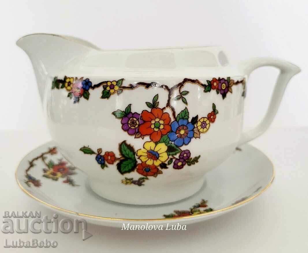 Sugar bowl, latiere and saucer GB Czecho-Slovakia. - 5 Sugar bowl, latiere and saucer GB Czecho-Slovakia. - 5