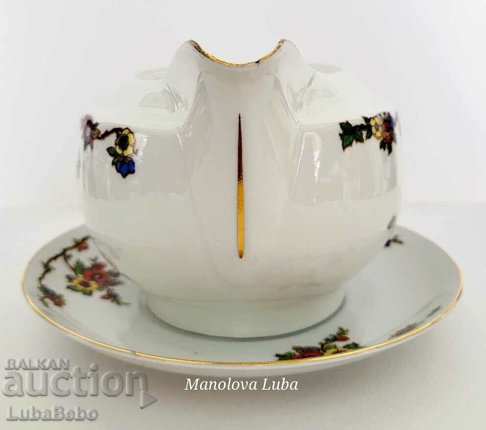 Sugar bowl, latiere and saucer GB Czecho-Slovakia. - 6 Sugar bowl, latiere and saucer GB Czecho-Slovakia. - 6