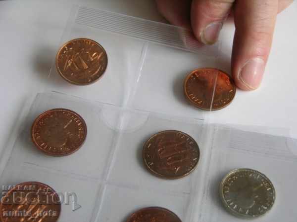 Livrarea albumul de monede "NUMIS" pentru 143 de monede - cu o casetă