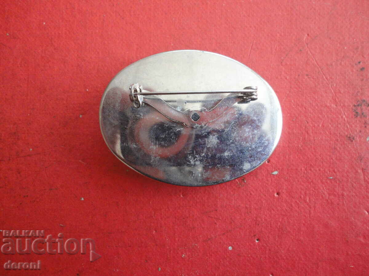 A great brooch - 5 A great brooch - 5