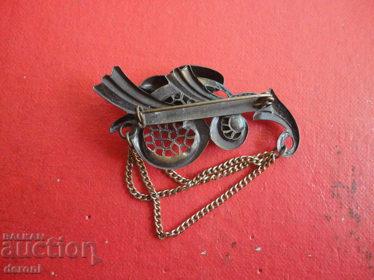 Delivery of Bronze art brooch with stones 32 Delivery of Bronze art brooch with stones 32