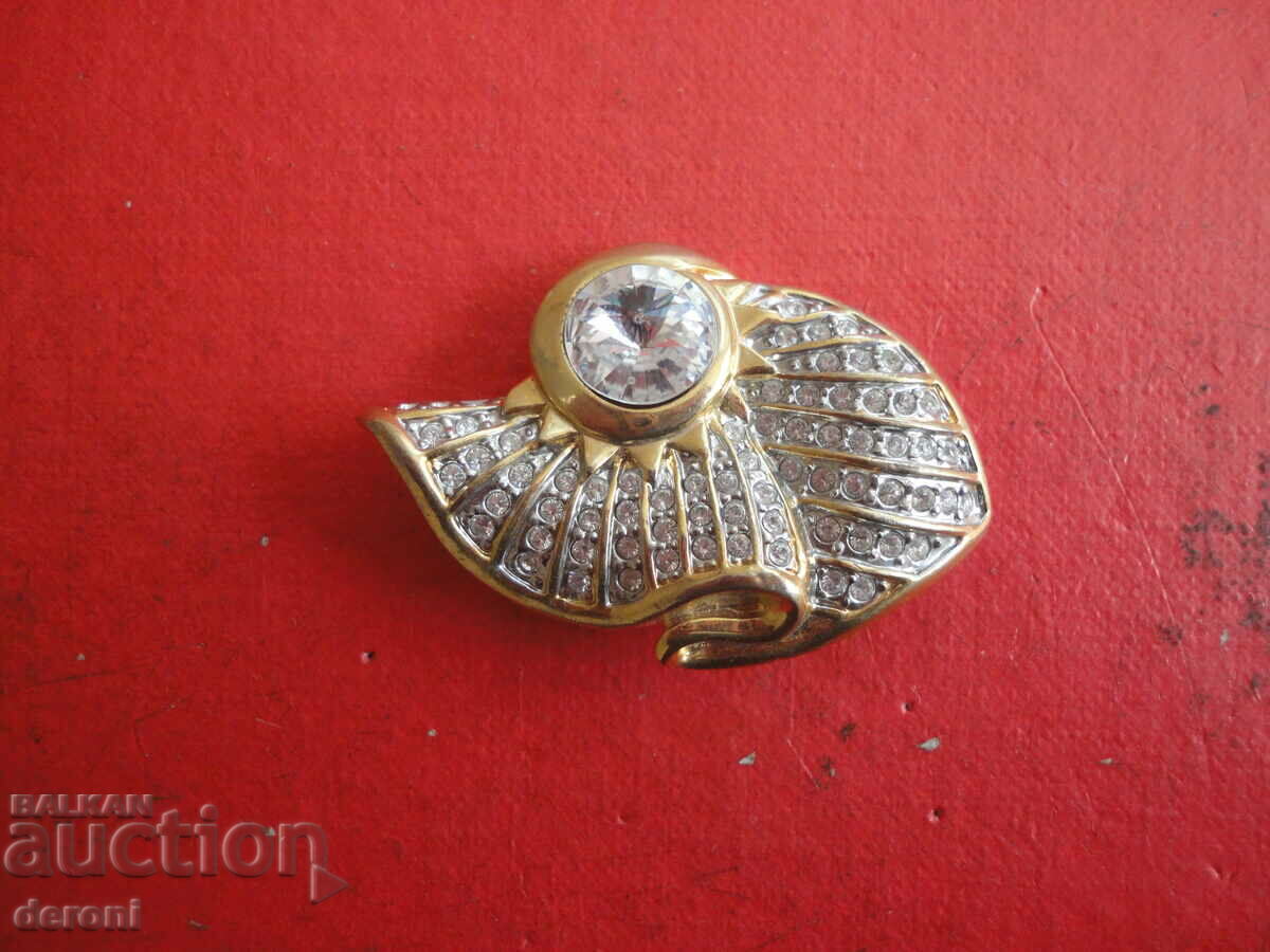 Auction Gold-plated brooch with stones 33 Auction Gold-plated brooch with stones 33