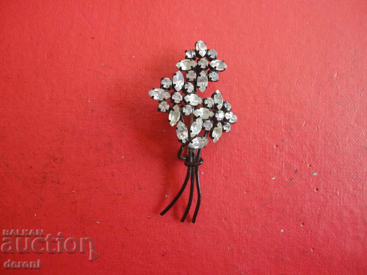 Amazing brooch with stones flower 35 with price 10.00 BGN | € 5.11 Amazing brooch with stones flower 35 with price 10.00 BGN | € 5.11