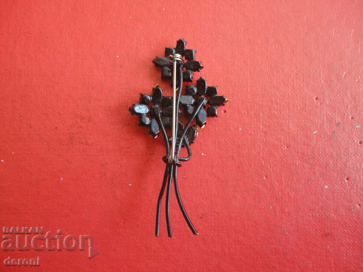 Delivery of Amazing brooch with stones flower 35 Delivery of Amazing brooch with stones flower 35