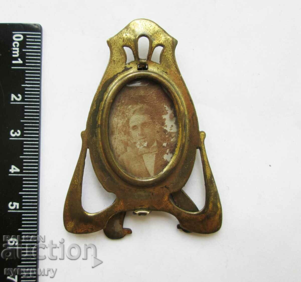 Old small tabletop metal Art Nouveau picture frame - 6 Old small tabletop metal Art Nouveau picture frame - 6