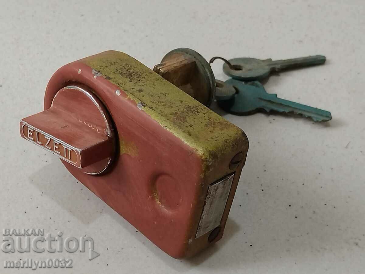 Old lock, lock, latch - 6