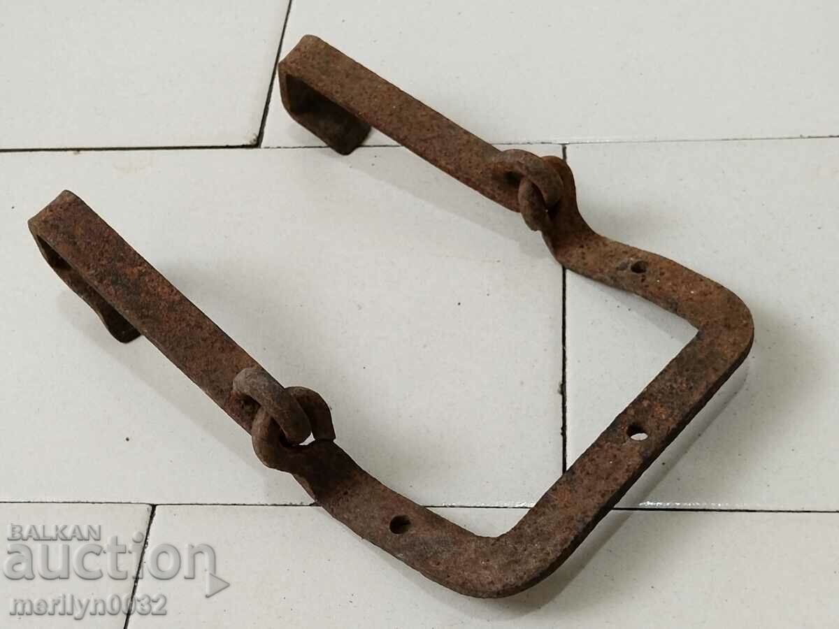 Delivery of Wrought Iron Wagon Bench Delivery of Wrought Iron Wagon Bench