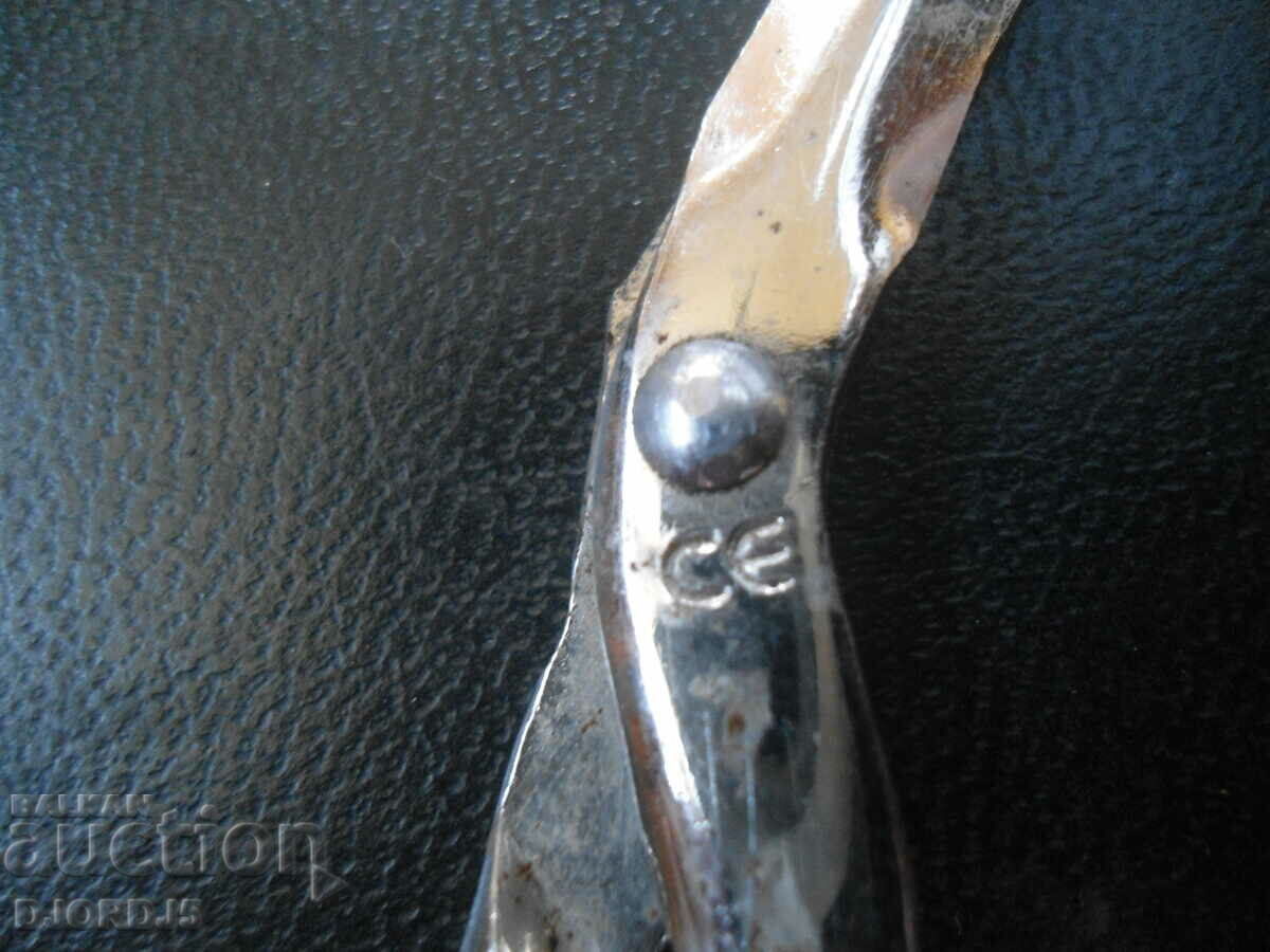 Δημοπρασία Παλιό ψαλίδι, σημειωμένο Δημοπρασία Παλιό ψαλίδι, σημειωμένο