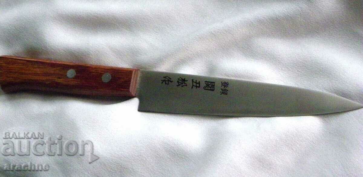 Japanese knife with price 95.00 BGN | € 48.57