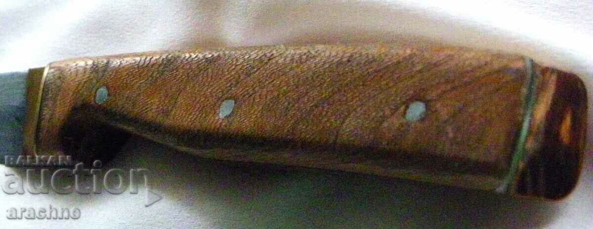 Auction A large hand-forged knife Auction A large hand-forged knife